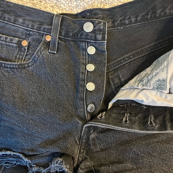 Black Levi shorts - Picture 4 of 4